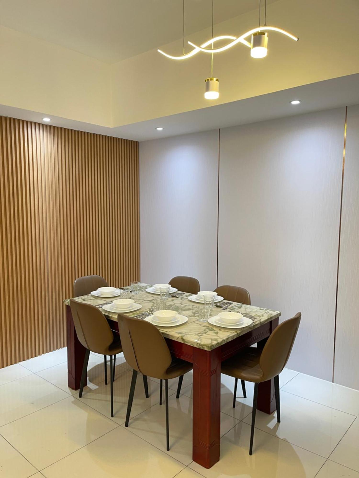 Venetian Haven Bgc Venice Grand Canal Ment, 4 Bedrooms, For 10 Guests Apartment Manila